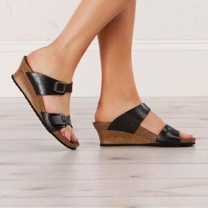 Birkenstock papillio  like new Women's Black Wedge Sandals